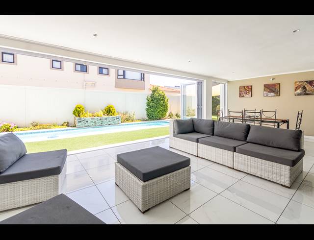 5 BEDROOM FREEHOLD FOR SALE IN PARKLANDS NORTH